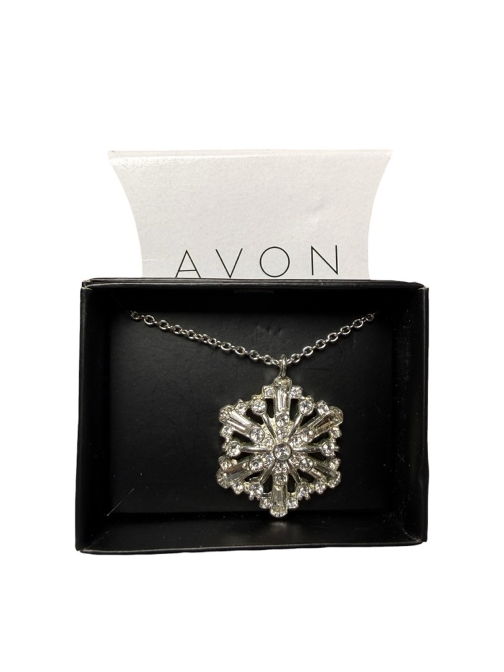 Avon 2017 Sparkling Winter Snowflake Necklace Silver Tone Rhinestone Pendant NIB